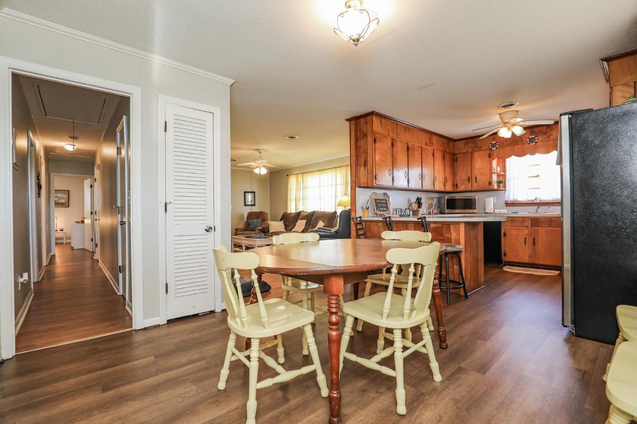 Spacious Home With Waterfront View-Welcome Pets Sneads Ferry Exteriér fotografie