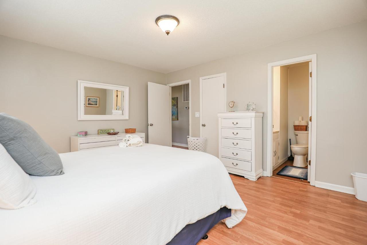 Spacious Home With Waterfront View-Welcome Pets Sneads Ferry Exteriér fotografie