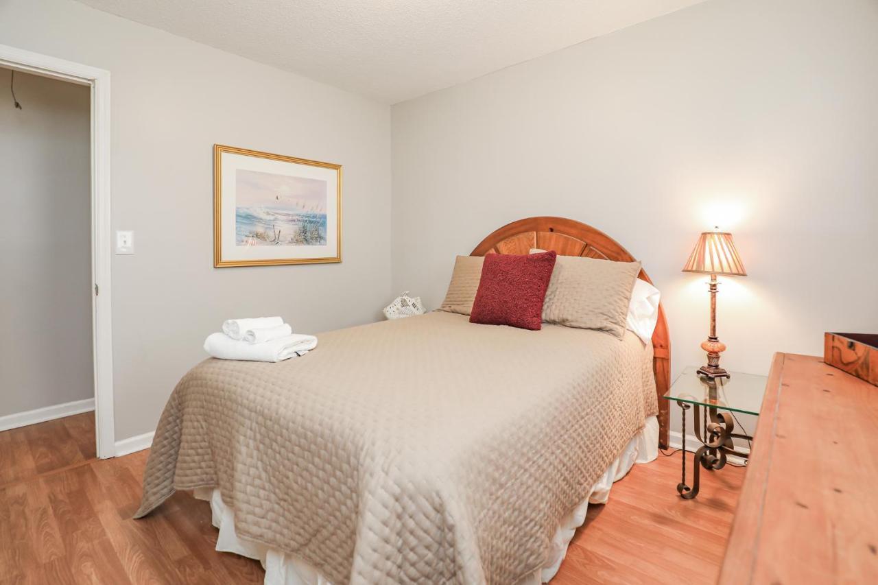 Spacious Home With Waterfront View-Welcome Pets Sneads Ferry Exteriér fotografie