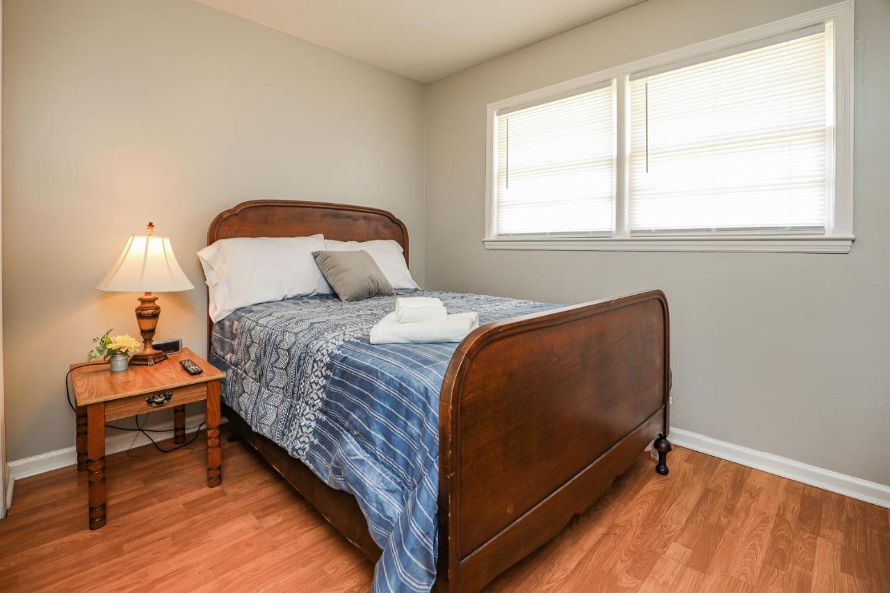 Spacious Home With Waterfront View-Welcome Pets Sneads Ferry Exteriér fotografie
