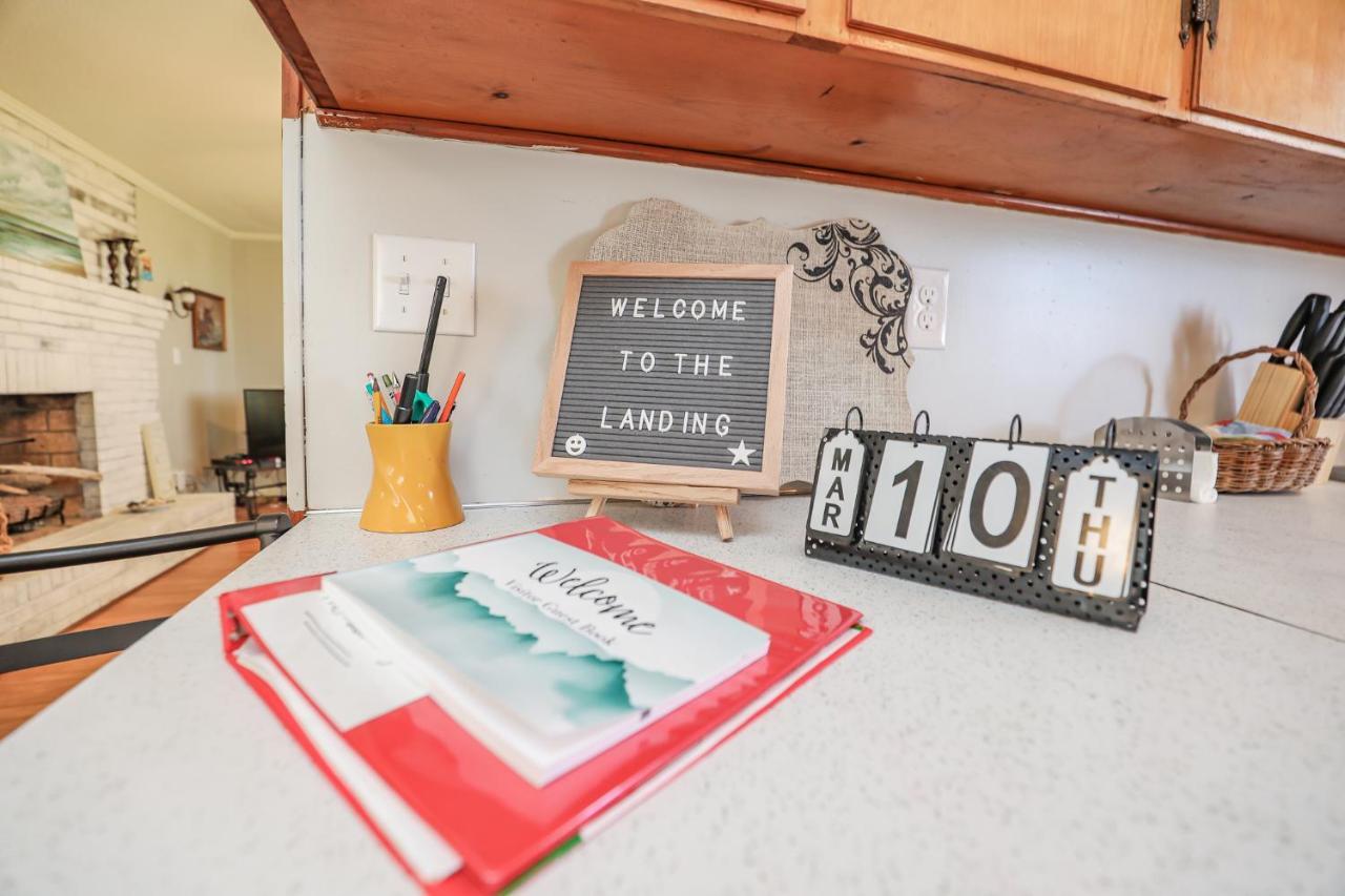 Spacious Home With Waterfront View-Welcome Pets Sneads Ferry Exteriér fotografie