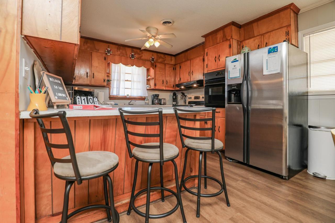 Spacious Home With Waterfront View-Welcome Pets Sneads Ferry Exteriér fotografie