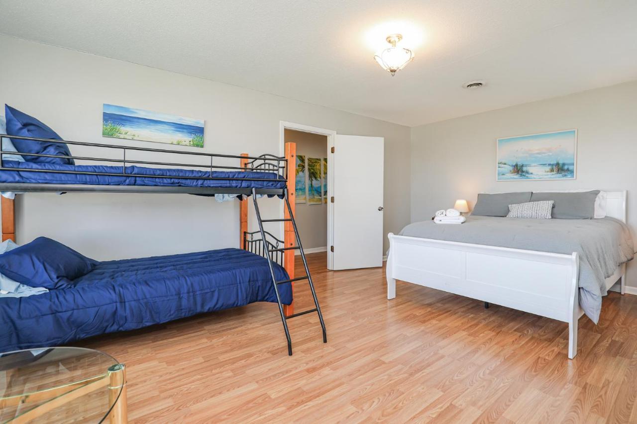 Spacious Home With Waterfront View-Welcome Pets Sneads Ferry Exteriér fotografie