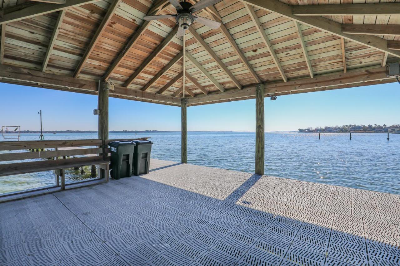Spacious Home With Waterfront View-Welcome Pets Sneads Ferry Exteriér fotografie