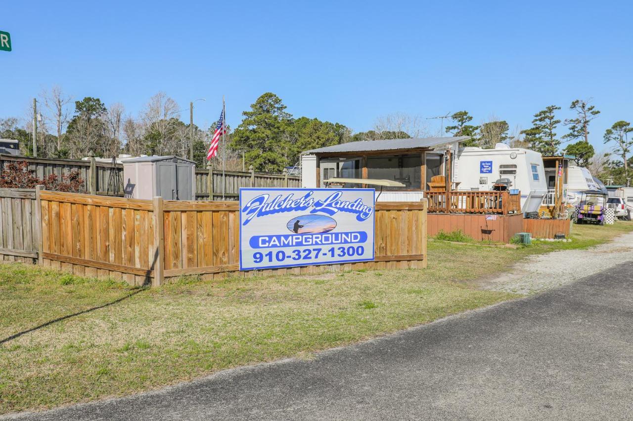 Spacious Home With Waterfront View-Welcome Pets Sneads Ferry Exteriér fotografie