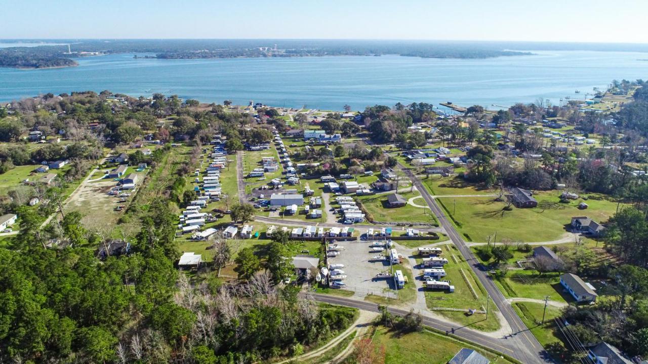 Spacious Home With Waterfront View-Welcome Pets Sneads Ferry Exteriér fotografie